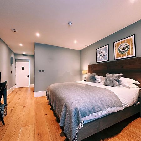 The Georgian, Haslemere, Surrey ภายนอก รูปภาพ