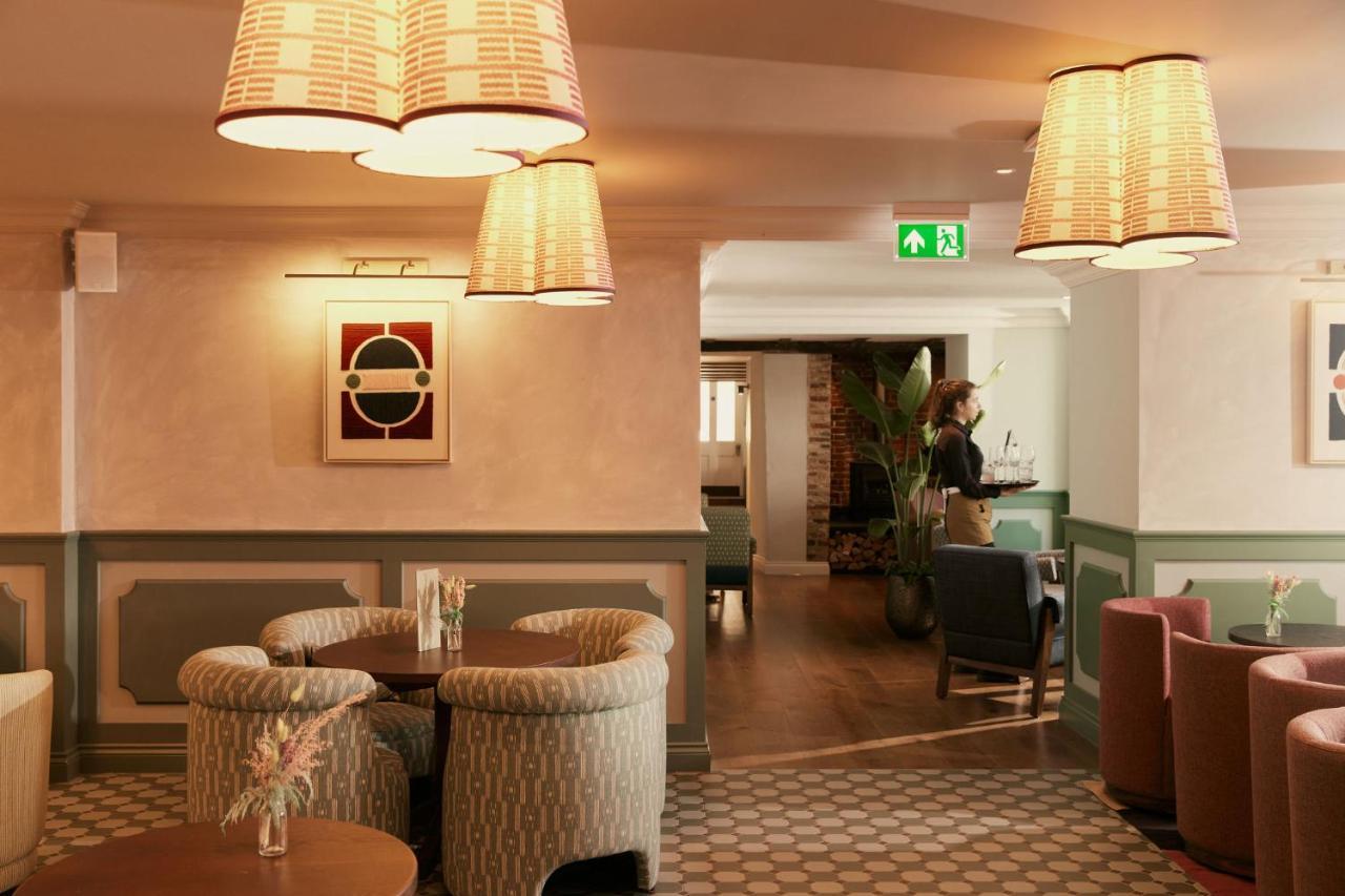 The Georgian, Haslemere, Surrey ภายนอก รูปภาพ