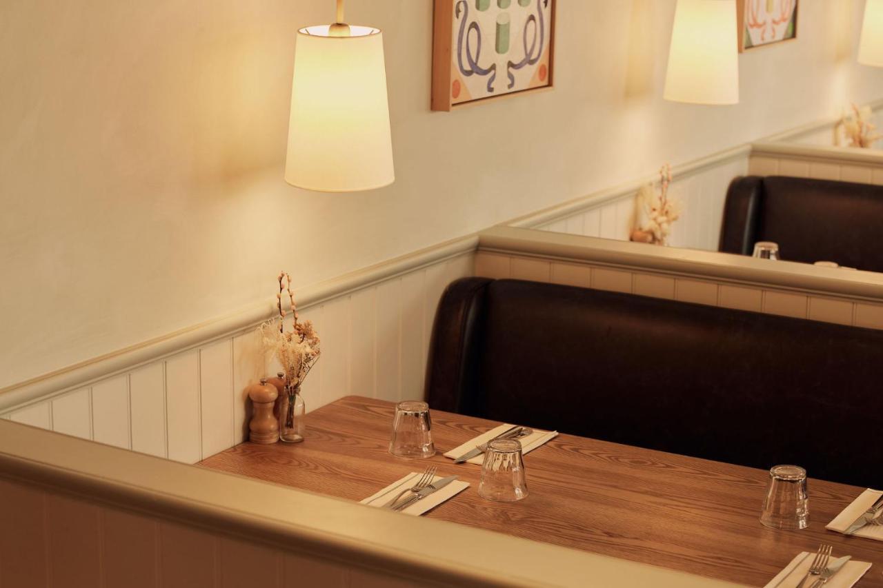 The Georgian, Haslemere, Surrey ภายนอก รูปภาพ