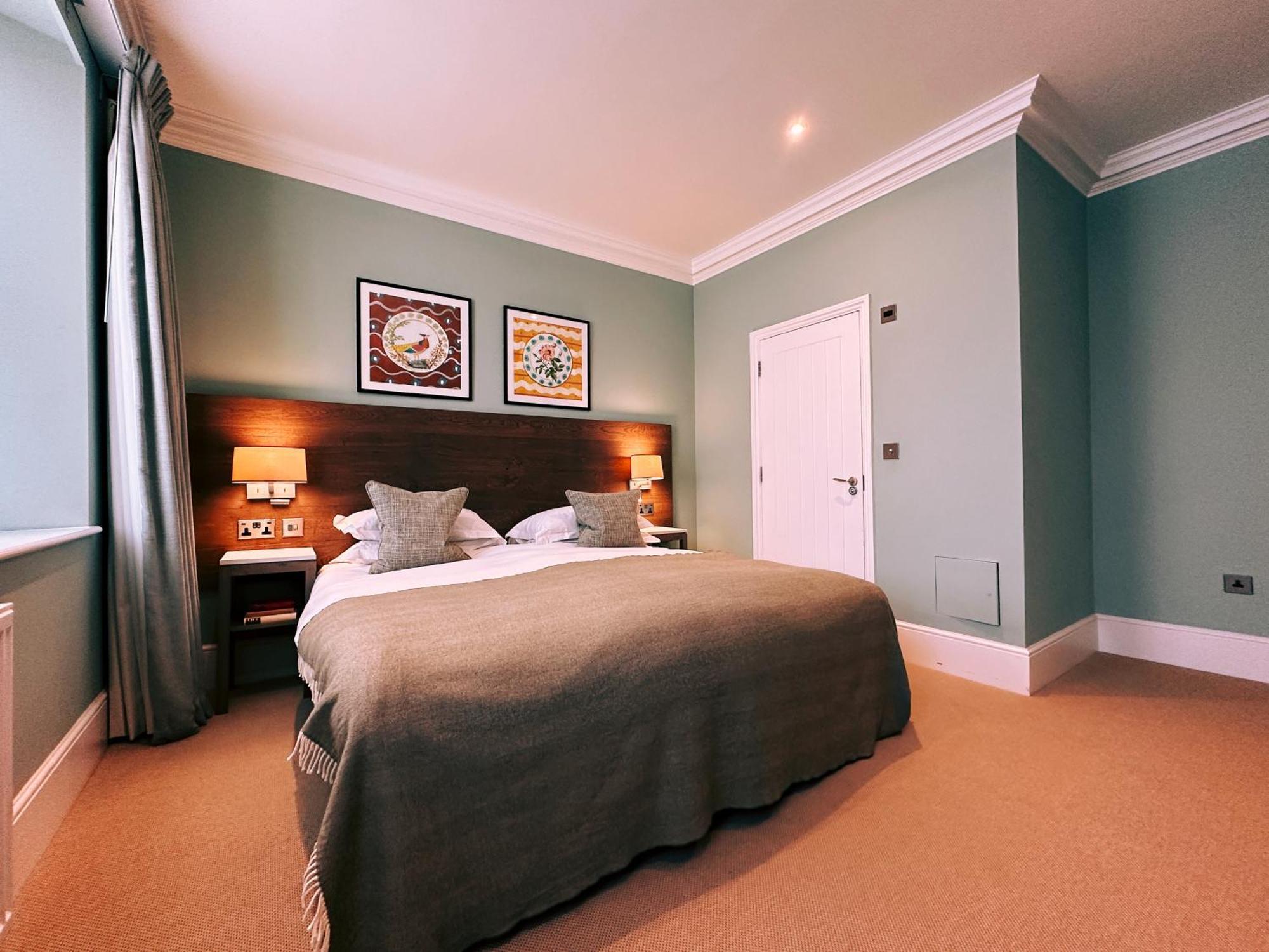 The Georgian, Haslemere, Surrey ภายนอก รูปภาพ