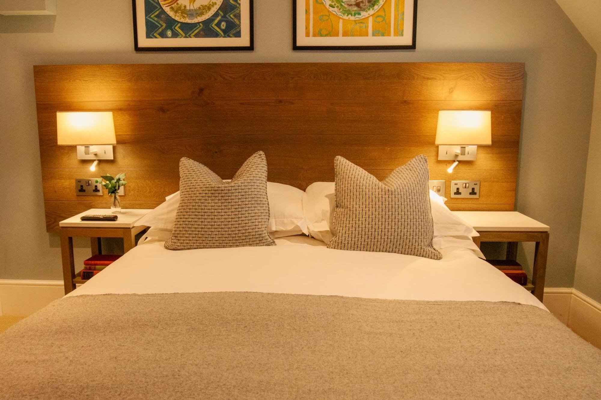 The Georgian, Haslemere, Surrey ภายนอก รูปภาพ